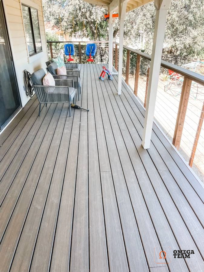 1251-DECK PORCH